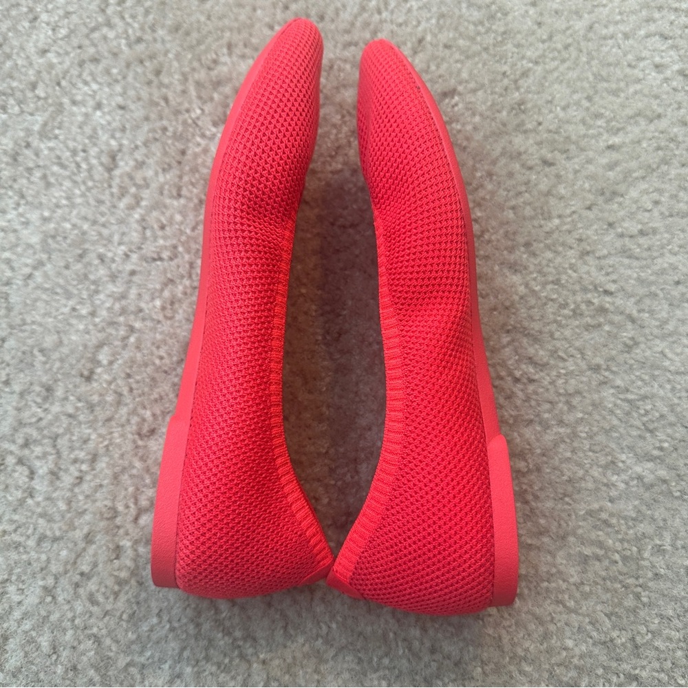 Allbirds Women's Red Flats - Picture 6 of 10